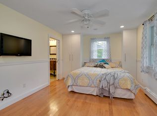 22 Staller Blvd, Hampton Bays, NY 11946