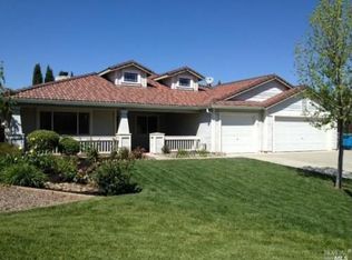 890 Wiegand Ct, Dixon, CA 95620