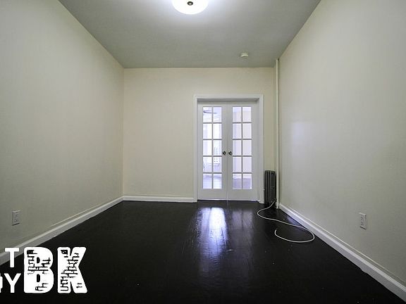3rd image of 311 Van Buren St #A3