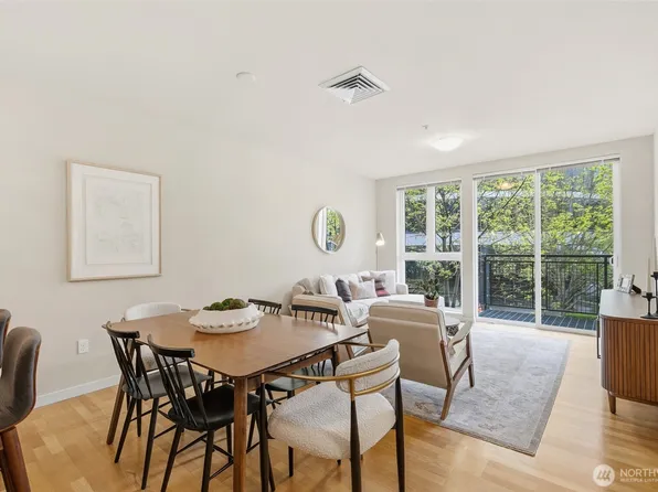 3104 Western Avenue #218, Seattle, WA 98121