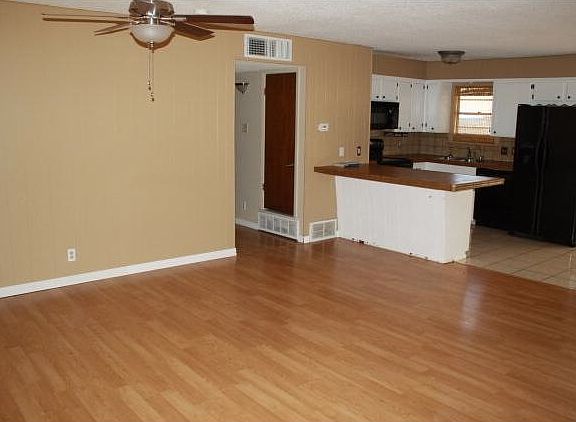 4th image of 253 Glenna Dr