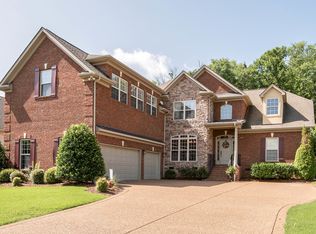 1064 Island Brook Dr, Hendersonville, TN 37075
