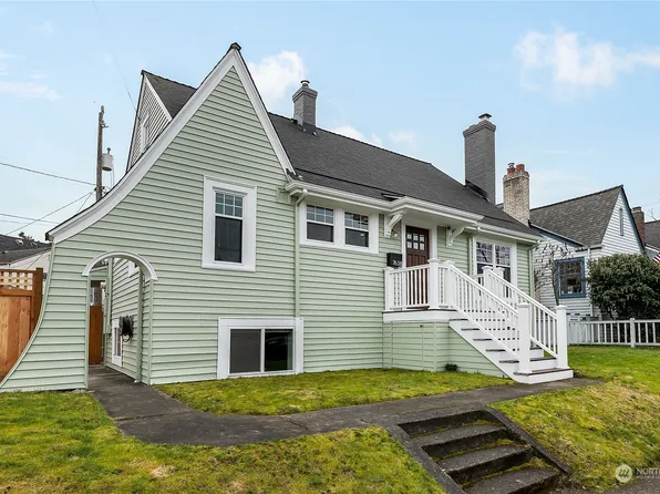 7638 Winona Avenue N, Seattle, WA 98103