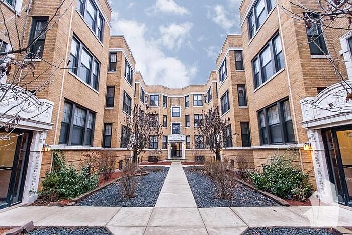 1st image of 719 W Barry Ave #Xb3