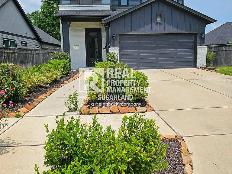 1414 Emma Lake Dr — Photo 25