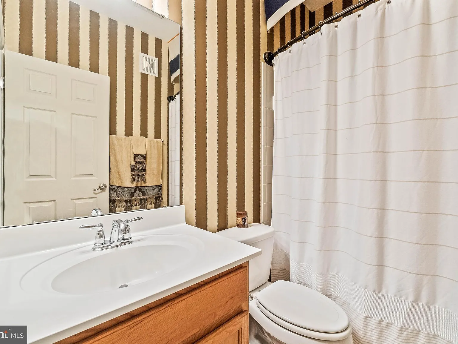 3 bed, 2.5 bath, 1500 sqft, $3,000 — Photo 4