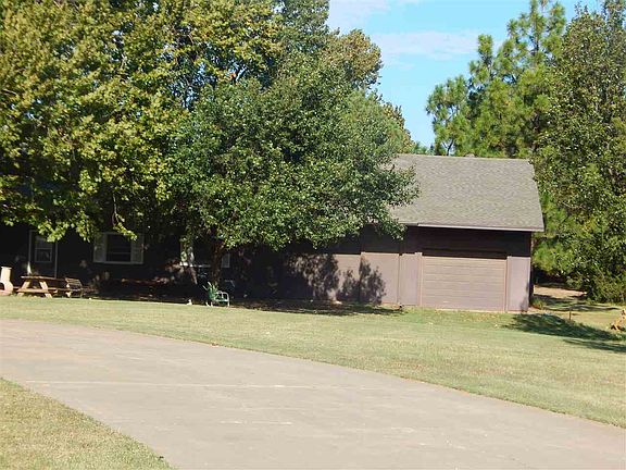 4th image of 4 Margaret Ln