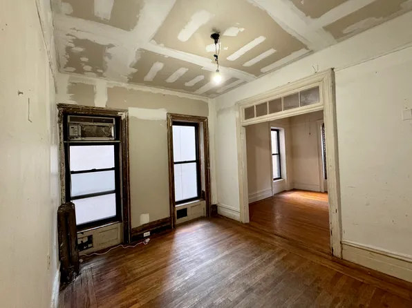 431 West 121st Street image 2 of 8