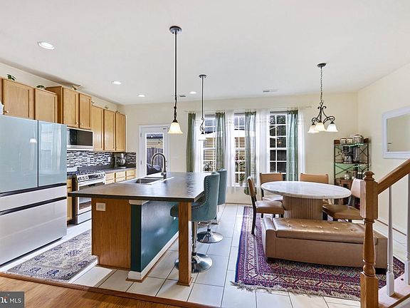 5th image of 9224 Alvyn Lake Cir