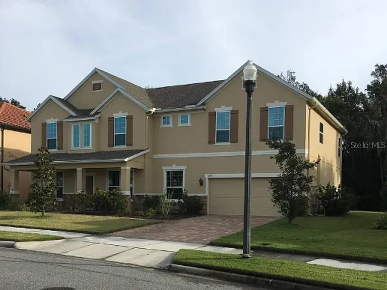 660 Fanning Dr — Photo 1