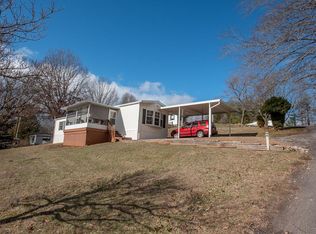 96 Beverly Dr, Franklin, NC 28734