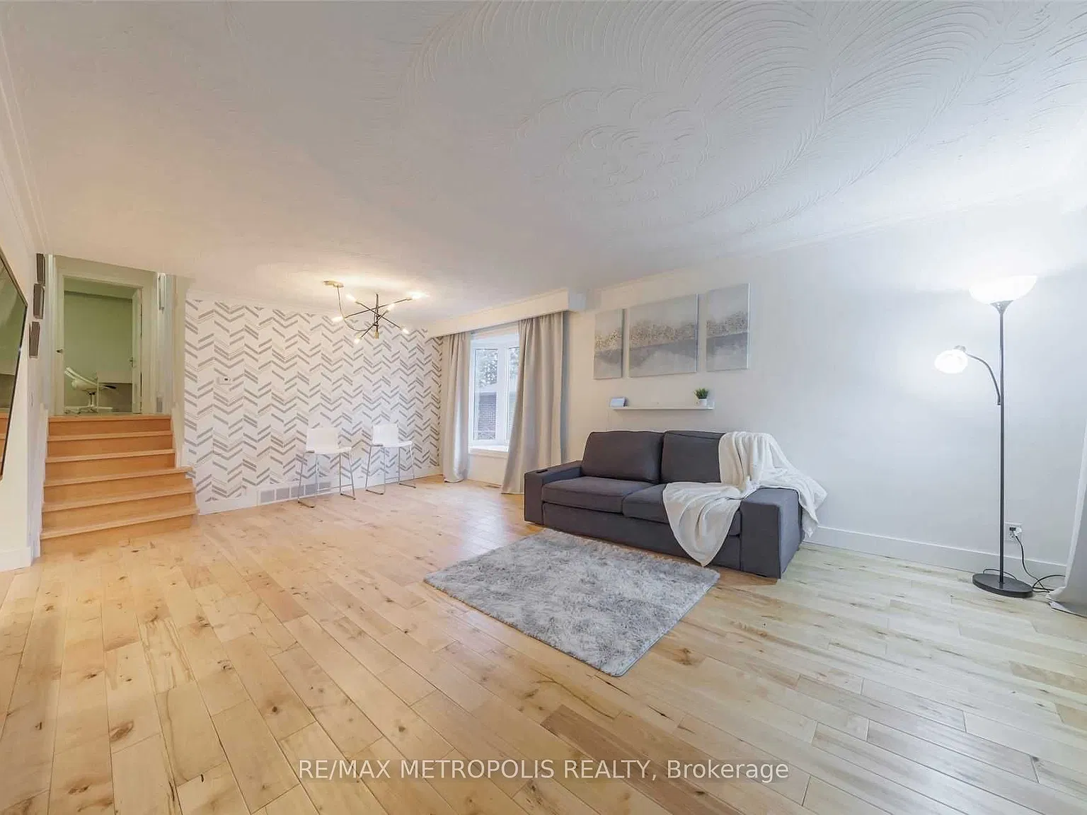 3 bed, $2,700 — Photo 3
