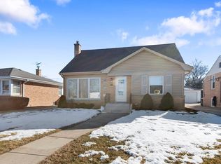 6907 W Cleveland St, Niles, IL 60714