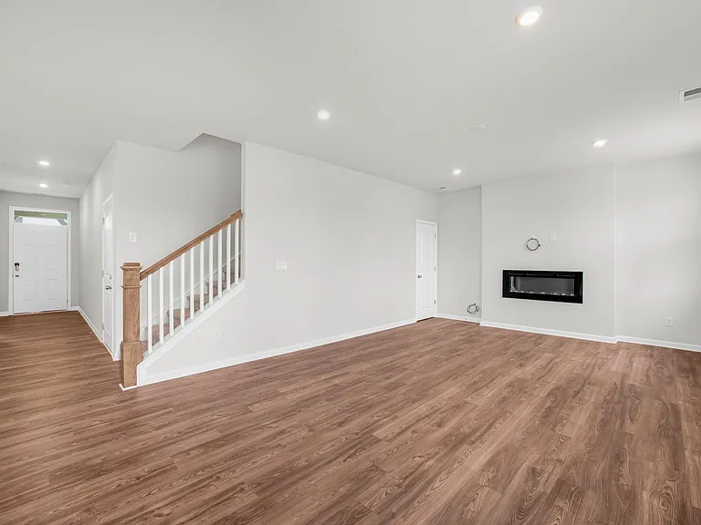 2201 Lavender Meadows Ct — Photo 7