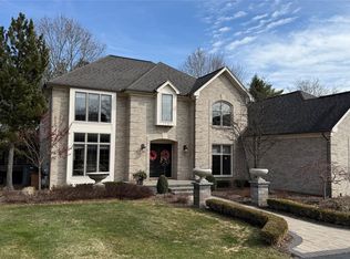 1483 Highpoint Dr, Oakland Twp, MI 48306