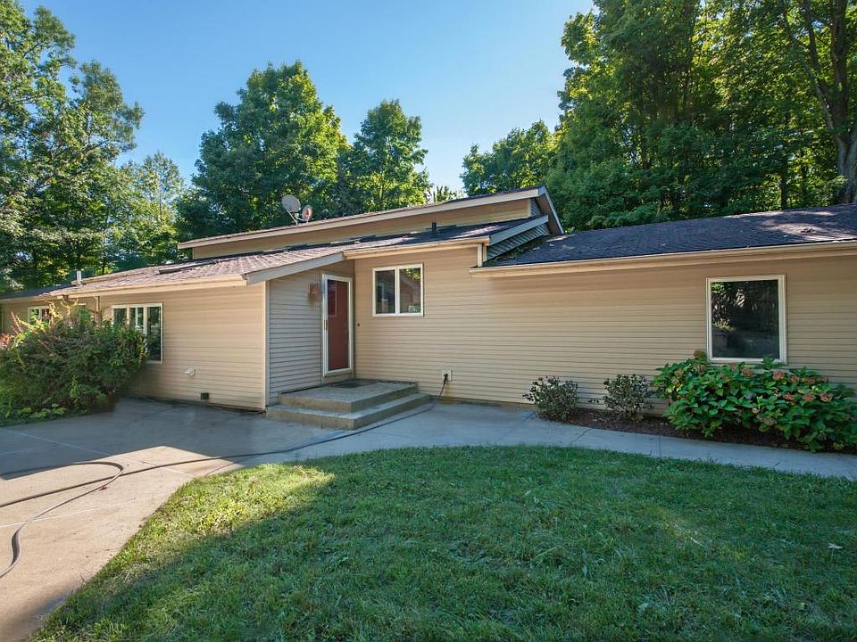 1st image of 2284 Grange Rd