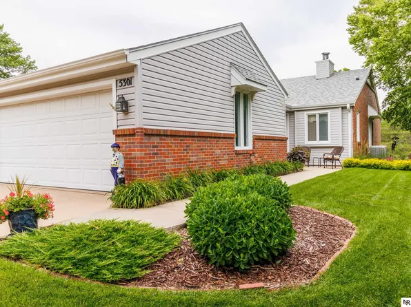5301 Thies Cove Dr, Lincoln, NE 68516