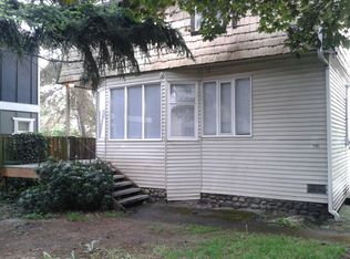 718 1/2 27th Ave, Seattle, WA 98122