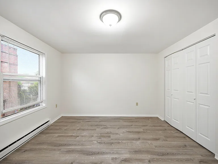 21 N 13th St — Photo 12