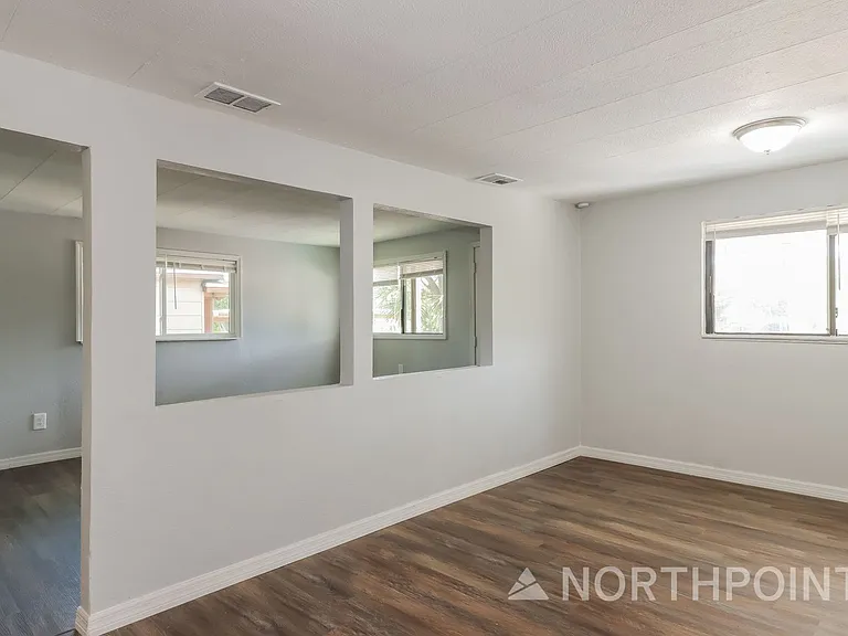 2510 38th St S — Photo 5