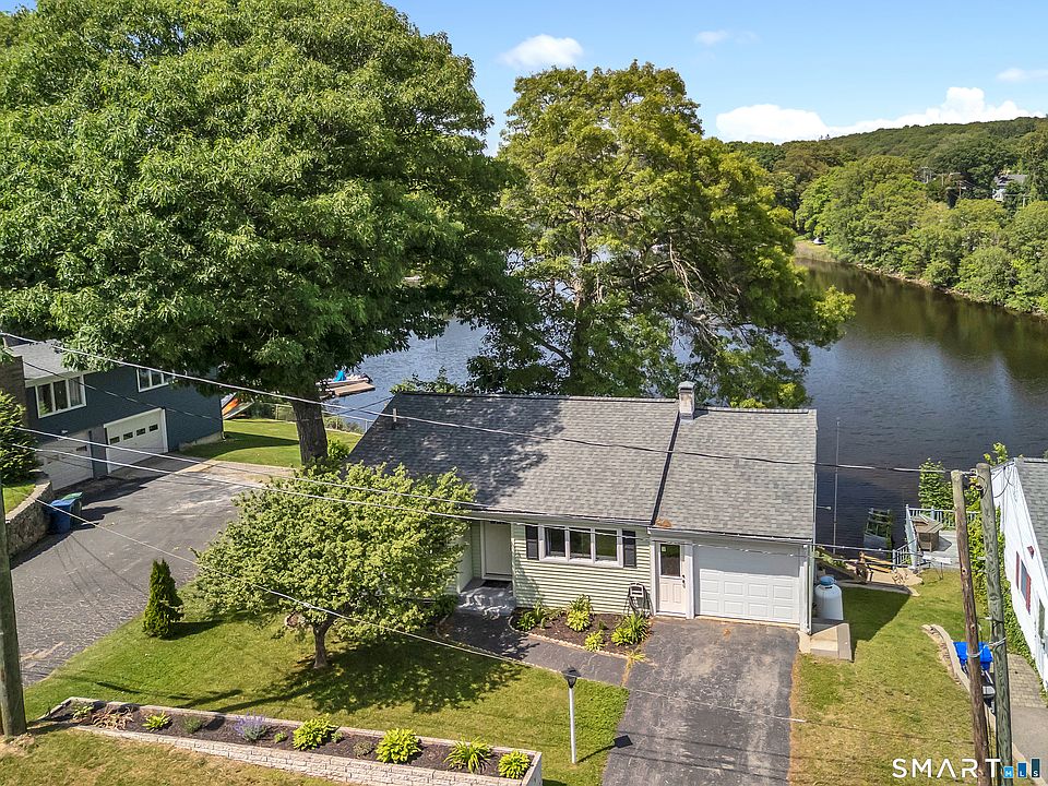 1st image of 8 Cove View Drive