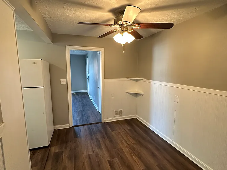 2911 Euclid Ave #2 — Photo 10
