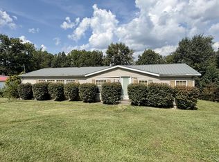 110 Jefferson St, Crab Orchard, WV 25827