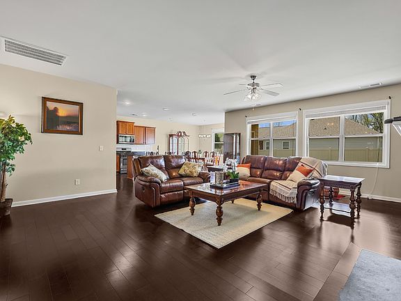4th image of 6515 Tulip Tree Dr