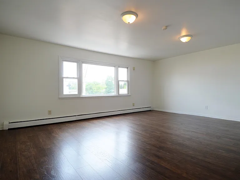 121 Garfield Ave #3 — Photo 5