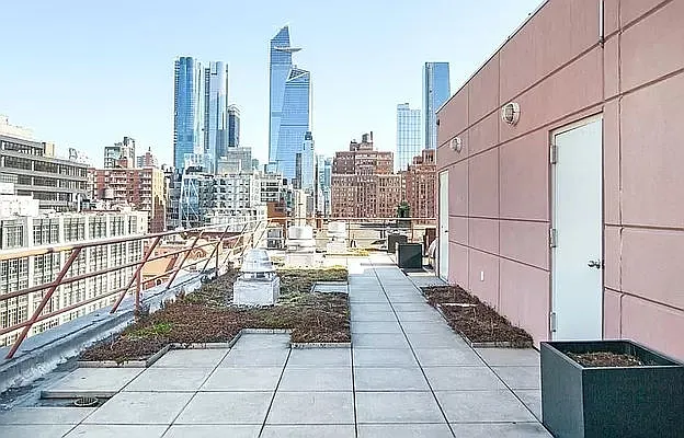 Rented by REAL New York | media 18