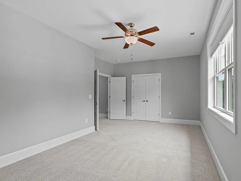 Bonus room/4th bedroom