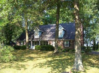 5360 W Blue Bell Dr, New Palestine, IN 46163