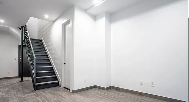 Rented by Loom Capital Group Inc. | media 15