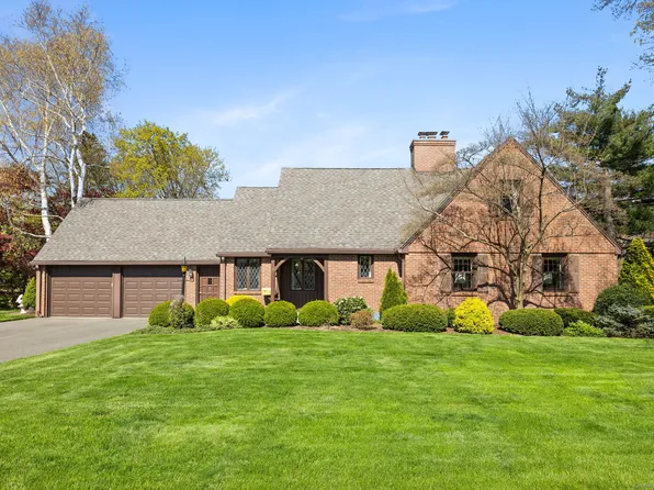 36 Sulgrave Road, West Hartford, CT 06107