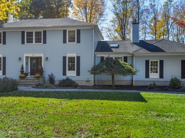 21 Powhatatan Way, Mount Olive Twp., NJ 07840