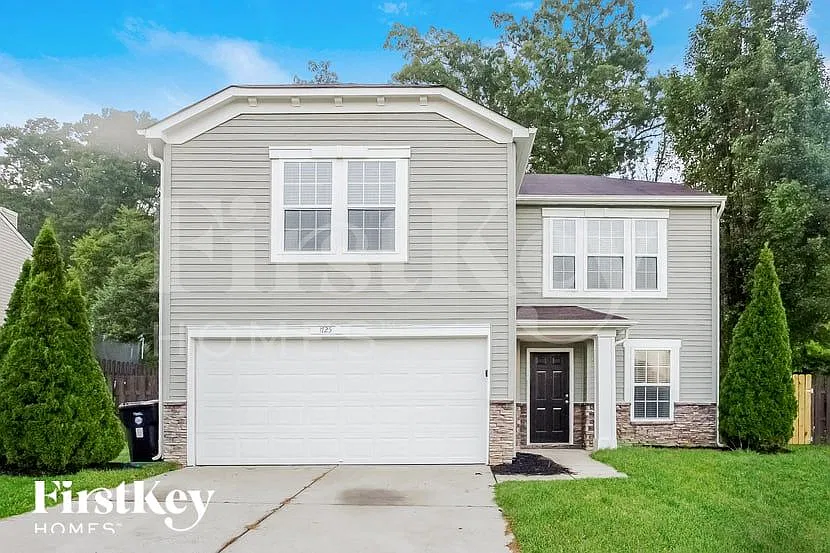 3 bed, 2.5 bath, 2111 sqft, $2,250 — Photo 1