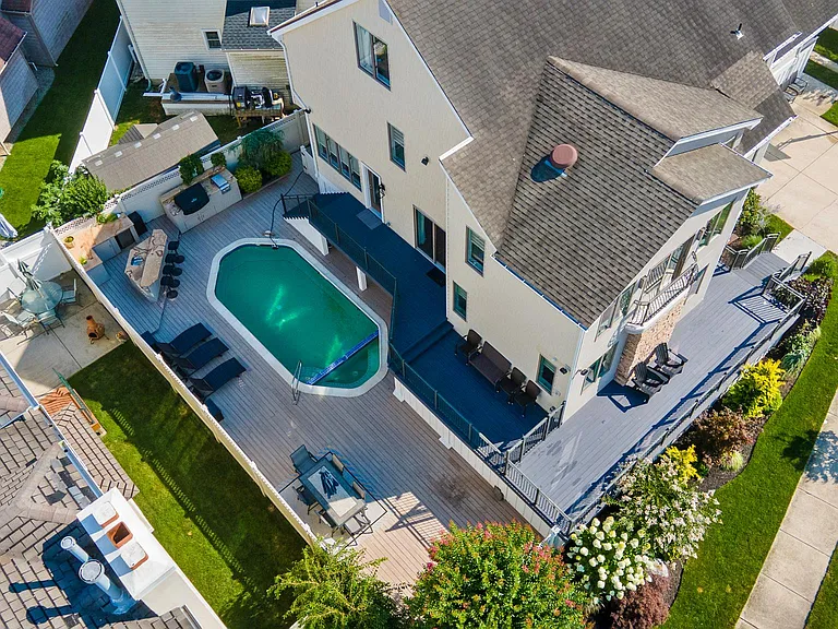 7600 Bayshore Dr — Photo 46