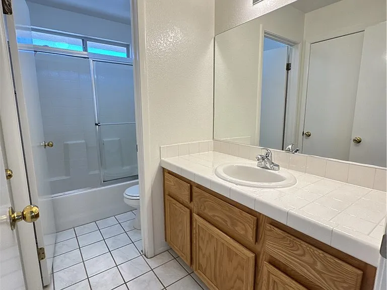1025 Allure Dr — Photo 21
