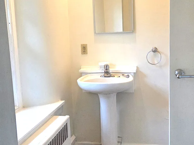 875 W Miner St #3 — Photo 17