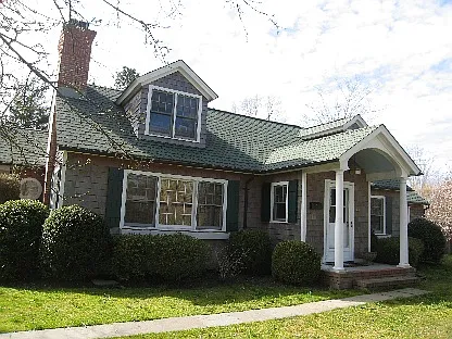 East Hampton Village Rental - Quiet Village Street — Photo 2
