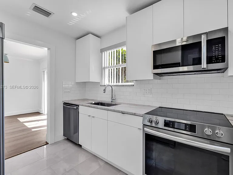180 Carlisle Dr — Photo 14