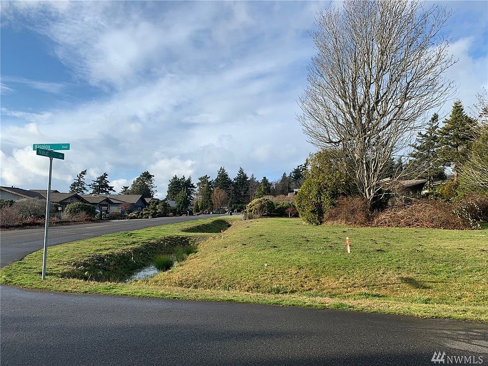 5752 Nakat Way Blaine WA Zillow