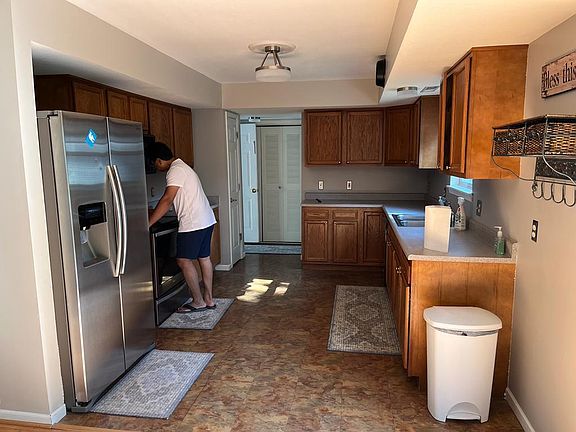 4th image of 236 Spring Forest Ct