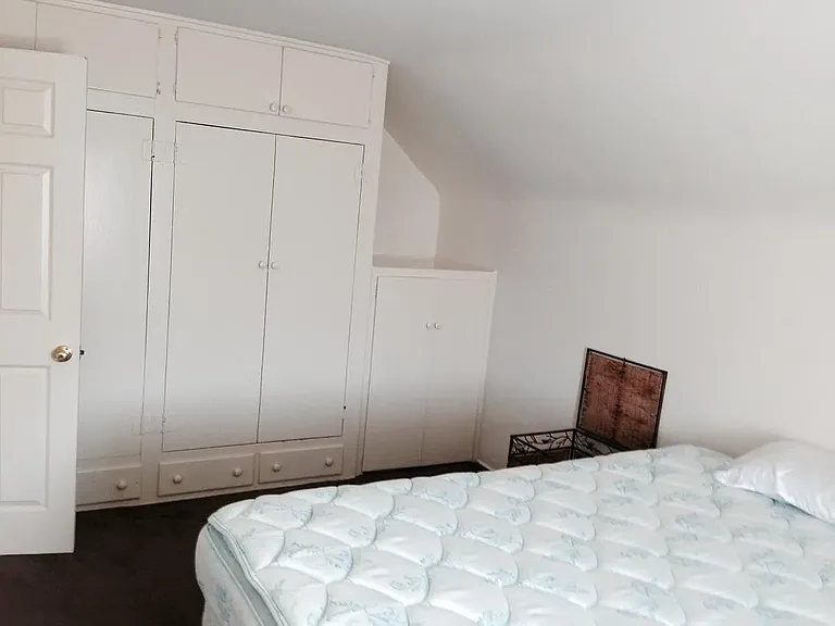 604 Olive Ave — Photo 6