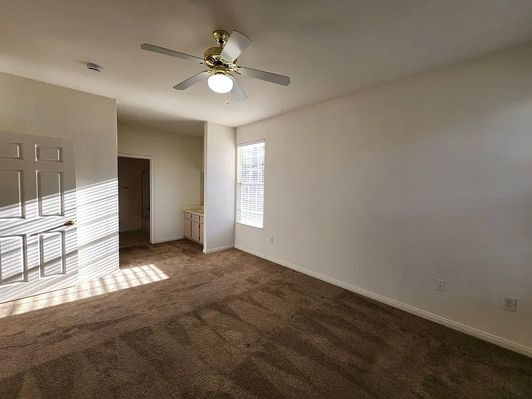 231 W Horizon Ridge Pkwy #417 — Photo 30