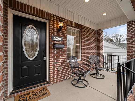 3rd image of 2402 Green St