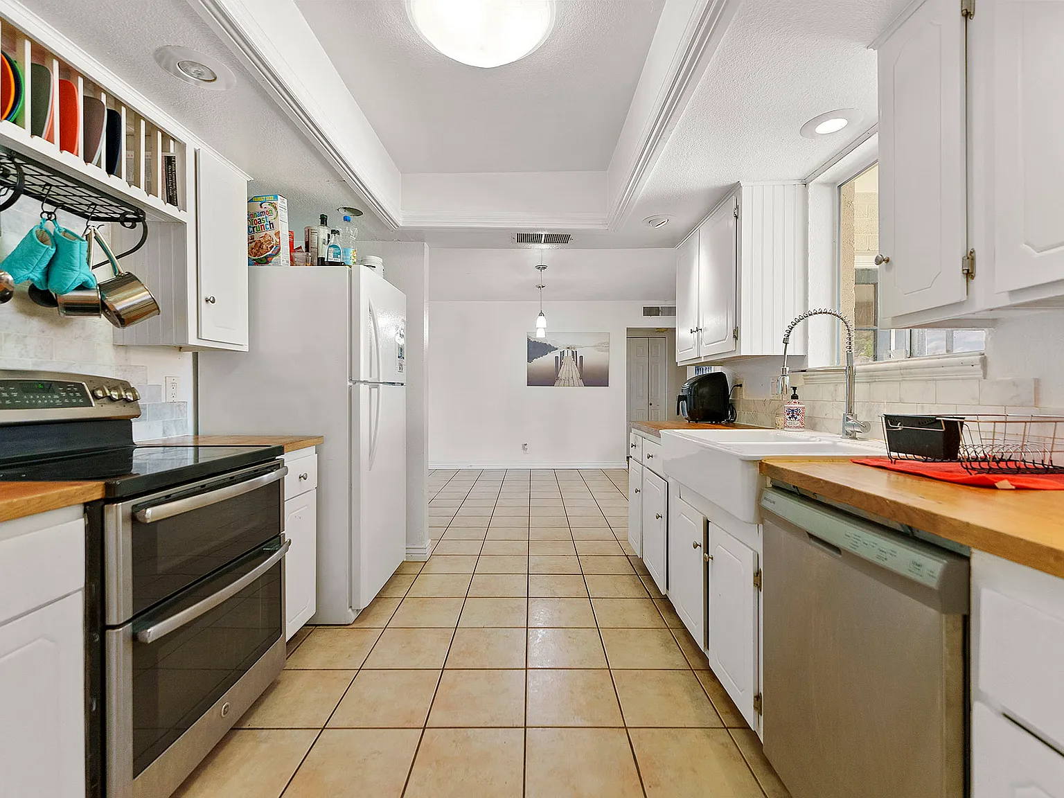 5 bed, 2018 sqft, $750 — Photo 3