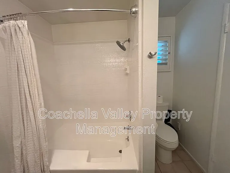 2960 N Cypress Rd — Photo 20
