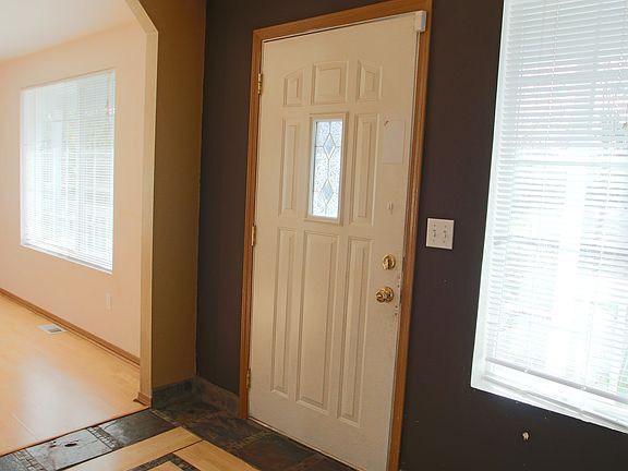 3rd image of 17502 Gilbert Ave SE