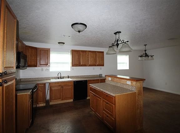 2nd image of 1590 County Road 777